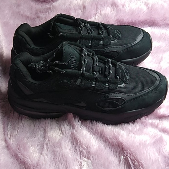 NEW Puma Cell Venom Blackout shoes NEW Puma Cell Venom Blackout shoes